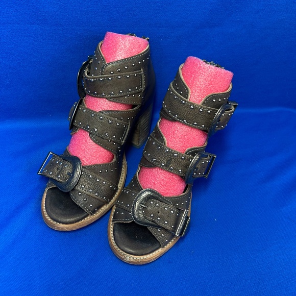 •|•FREEBIRD BY STEVEN•| Brown Violet Leather Triple Buckle Bootie/Sandal Sz 6-7 - Picture 3 of 16